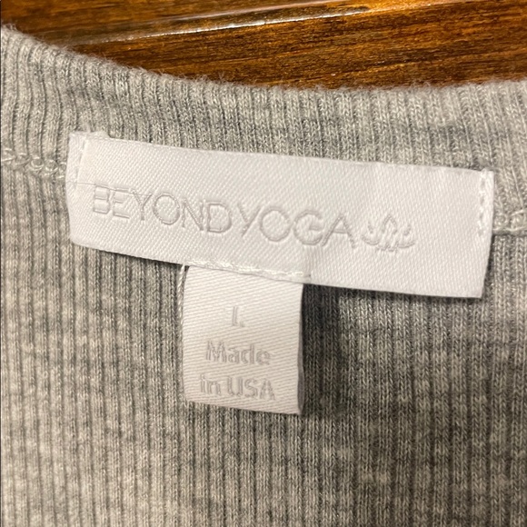 Beyond Yoga Grey Ribbed Keep In Line Tank Top - Picture 4 of 6